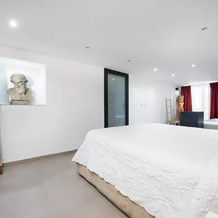 Porta Di Castro Boutique & Pool 3*
