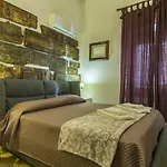 Porta Di Castro & 3*