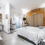 Porta Di Castro & Hotel 3*