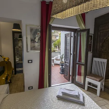 Ξενοδοχείο Porta Di Castro & 3*