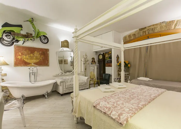 Porta Di Castro & 3*