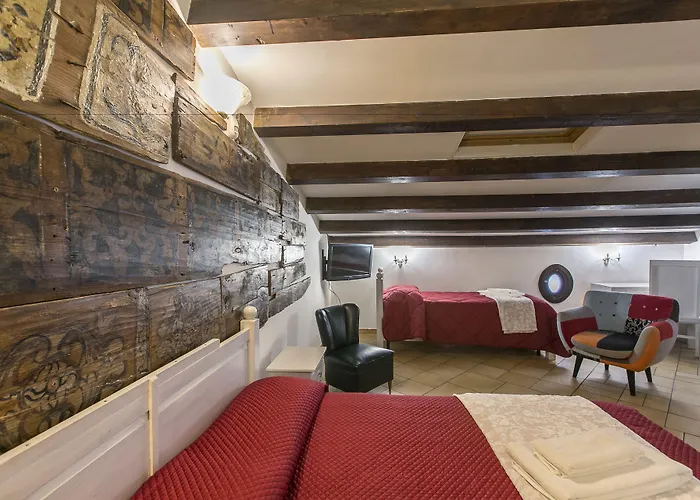 Ξενοδοχείο Porta Di Castro & 3*