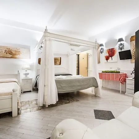 Hotel Porta Di Castro Boutique & Pool